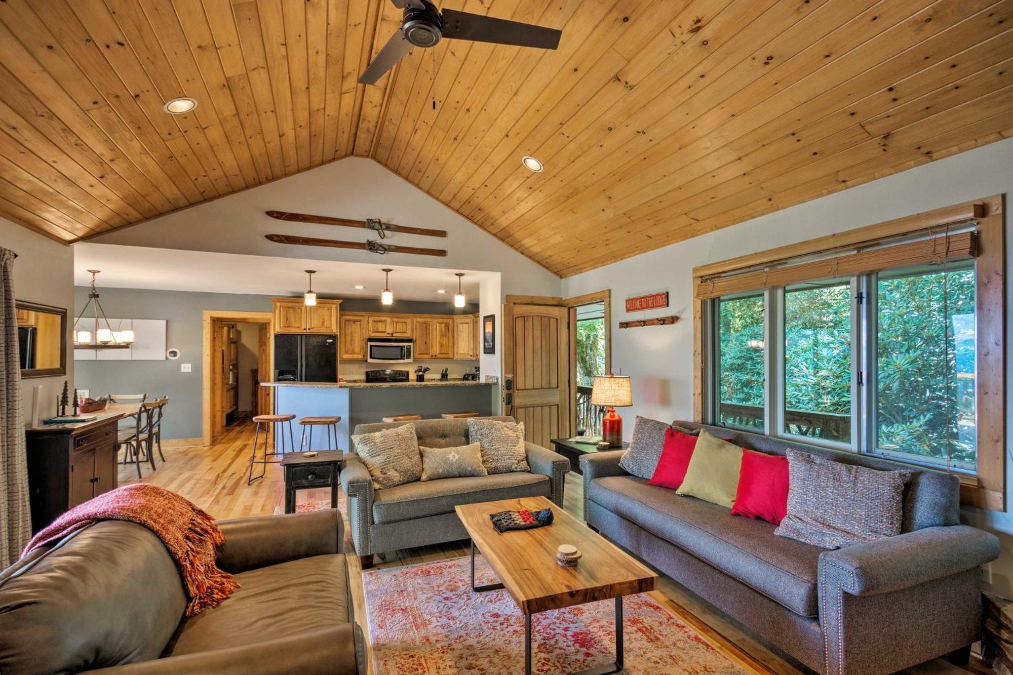 Cabin With Hot Tub And Mountain Views Less Than 5 Mi To Boone 布洛英罗克山 外观 照片